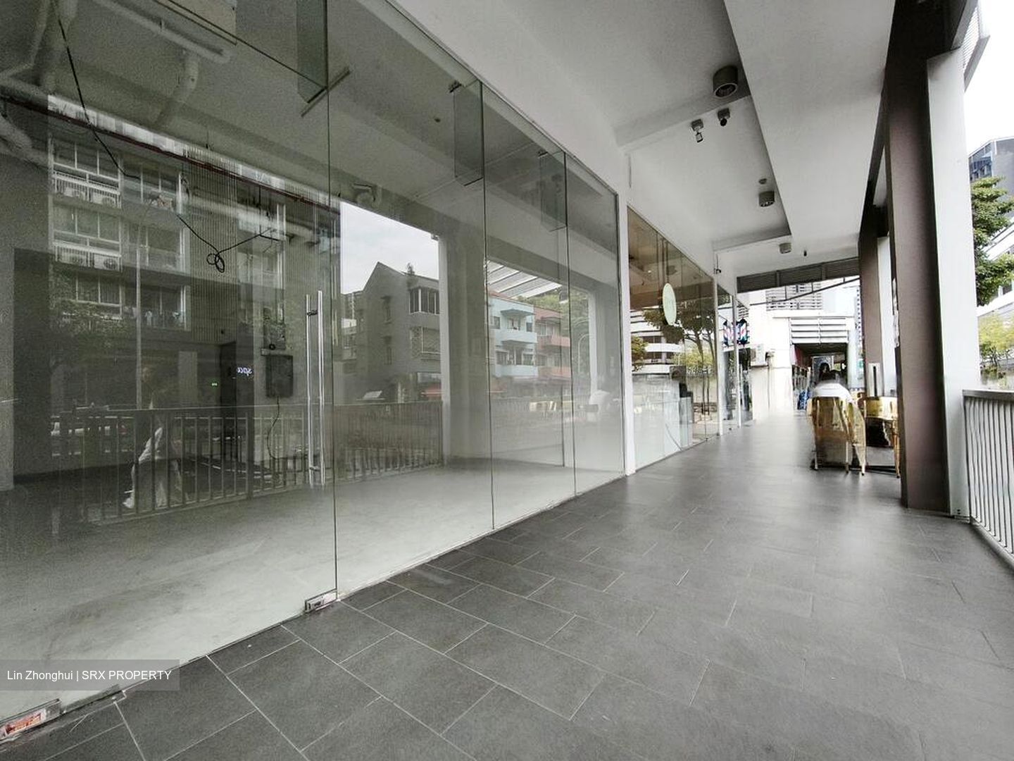 Rangoon 88 (D8), Retail #570493311